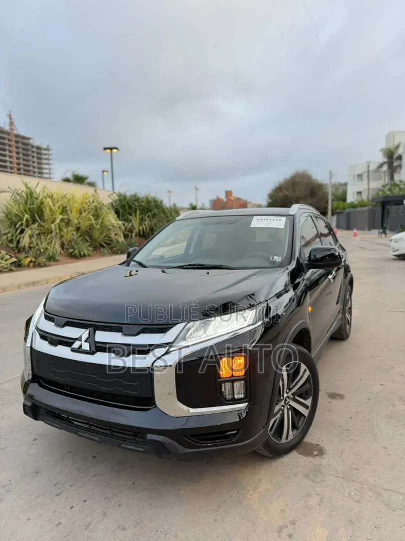 Mitsubishi Outlander 2021 Noir