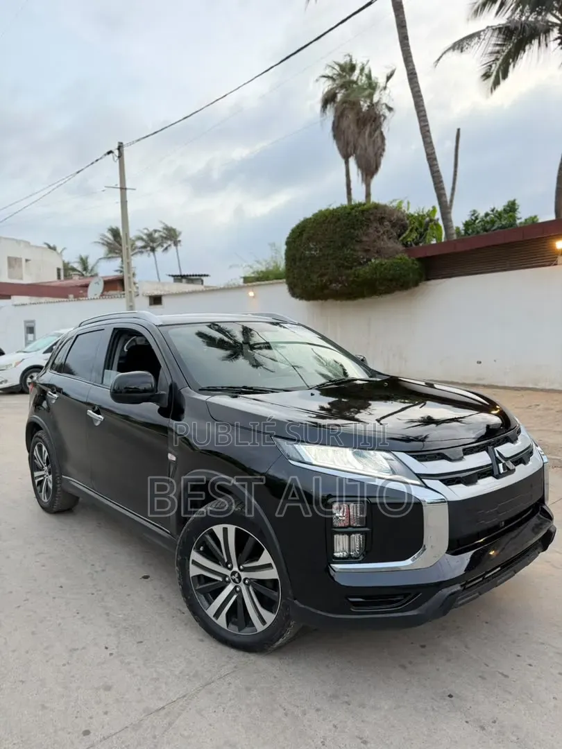 Mitsubishi Outlander 2021 Noir