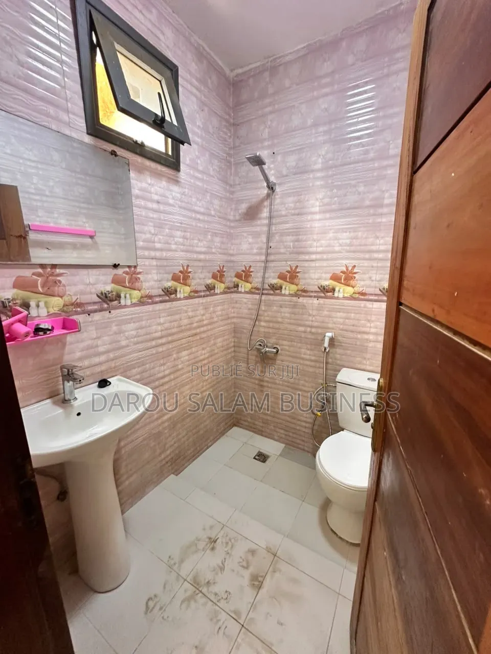 4chbre Appartement dans Patte D'Oie, Yoff à Louer