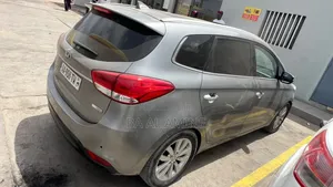 Kia Carens 2016 Gris
