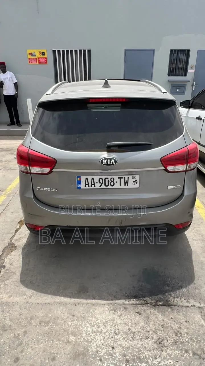 Kia Carens 2016 Gris