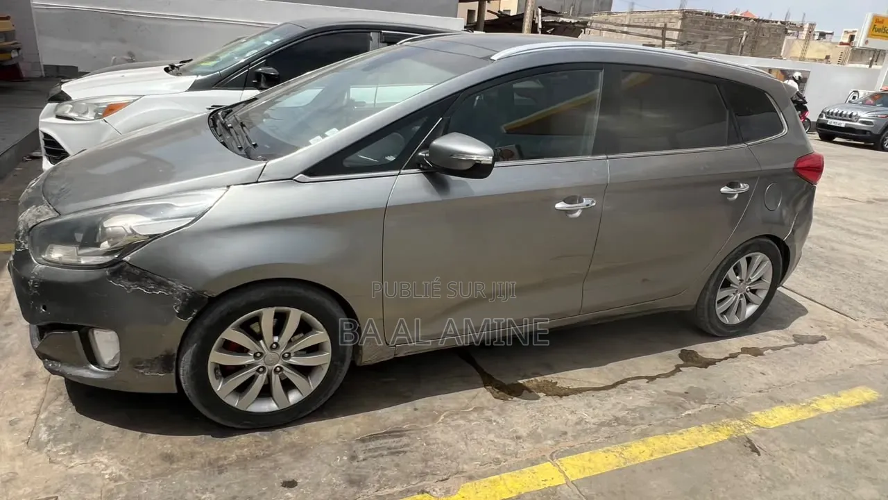Kia Carens 2016 Gris