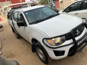 Mitsubishi L200 2015 Blanc