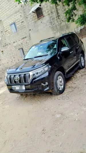Toyota Land Cruiser Prado 2017 Noir
