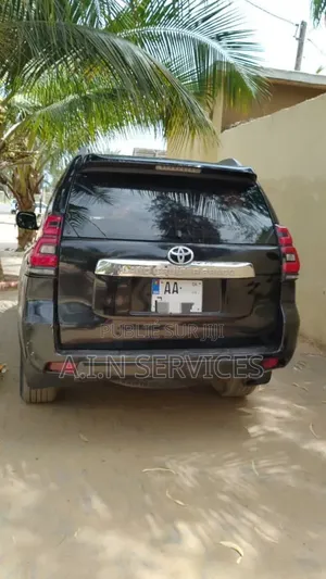 Toyota Land Cruiser Prado 2017 Noir