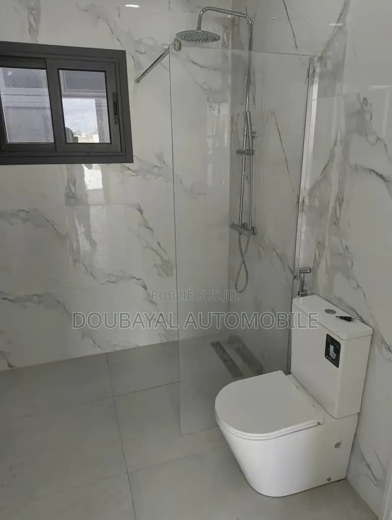 3chbre Appartement dans Vdn Cité Cpi, Mermoz Sacré-Cœur à Vendre