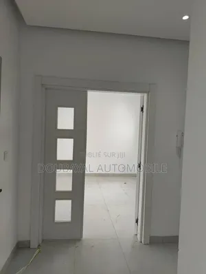 3chbre Appartement dans Vdn Cité Cpi, Mermoz Sacré-Cœur à Vendre
