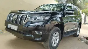 Toyota Land Cruiser Prado 2017 Noir