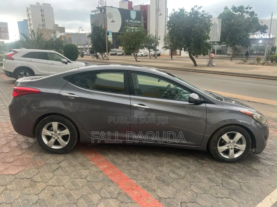 Hyundai Elantra 2013 Marron