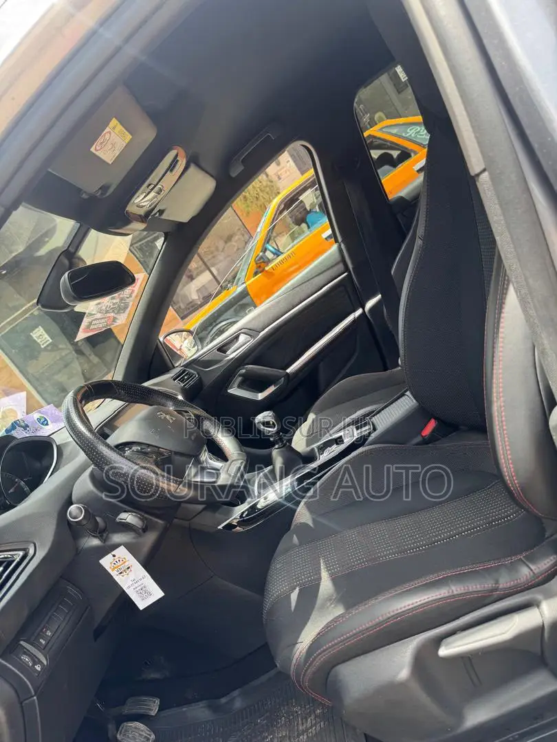 Peugeot 308 2017 Gris