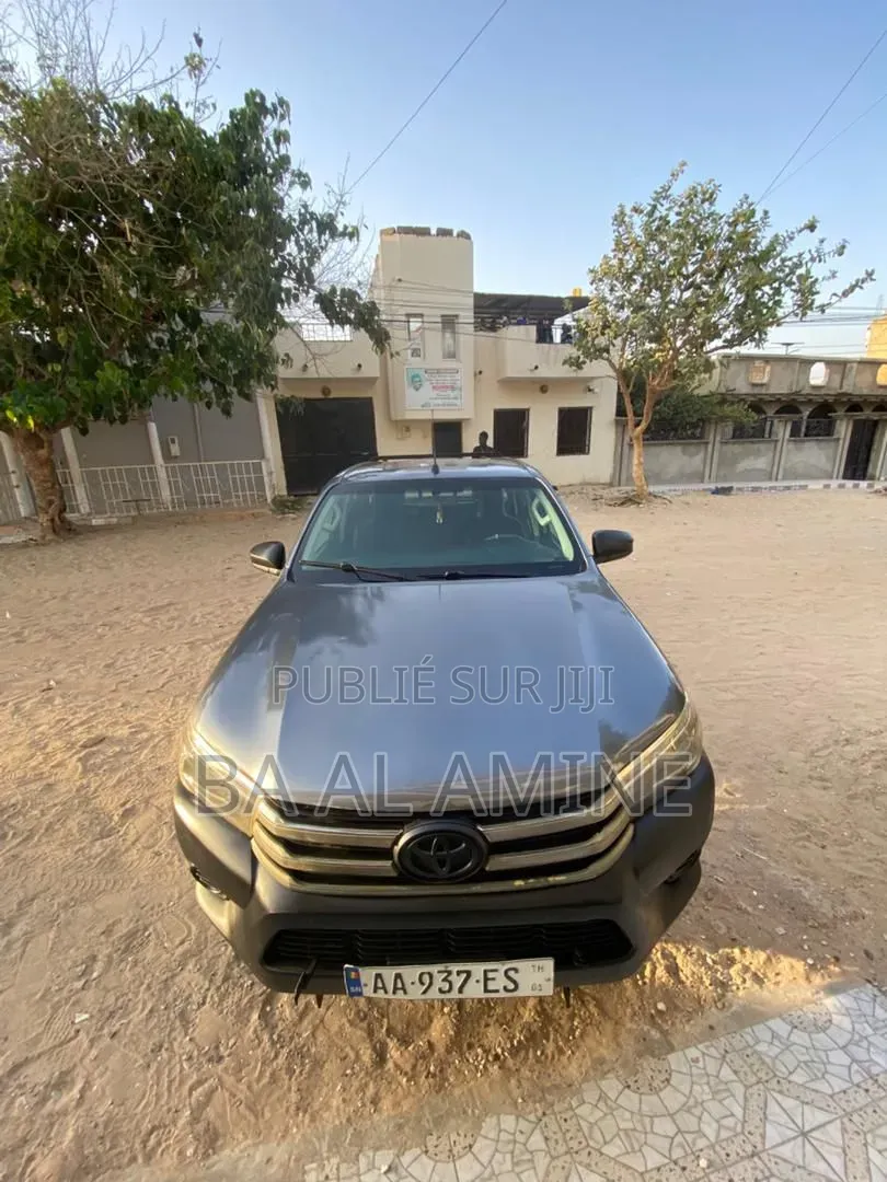 Toyota Hilux 2018 Gris
