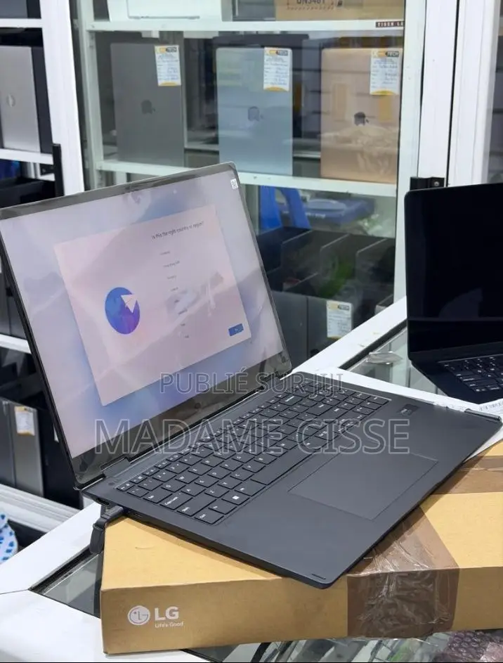 Nouveau LG Gram 15.6 16GB Intel Core Ultra 7 SSD 512GB