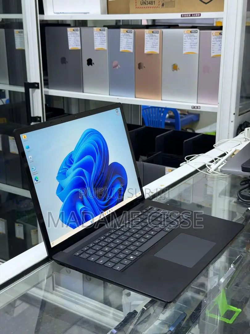 Nouveau Microsoft Surface Laptop 5 16GB Intel Core i7 SSD 1T