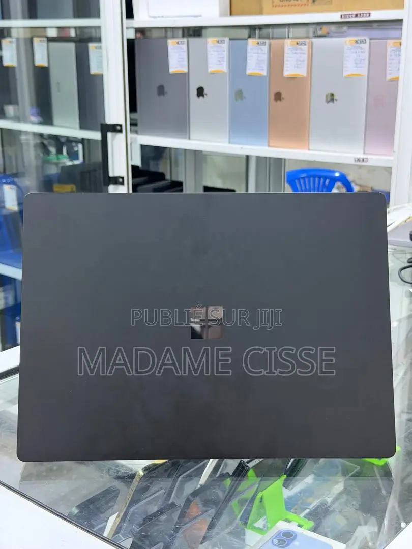 Nouveau Microsoft Surface Laptop 5 16GB Intel Core i7 SSD 1T