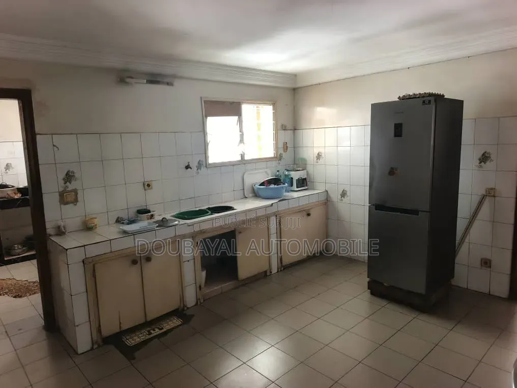 5chbre Villa dans Vdn, Mermoz Sacré-Cœur à Vendre