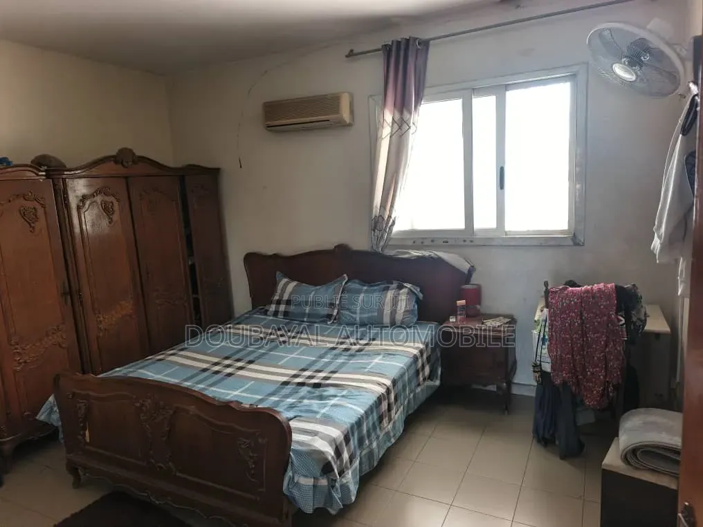 5chbre Villa dans Vdn, Mermoz Sacré-Cœur à Vendre