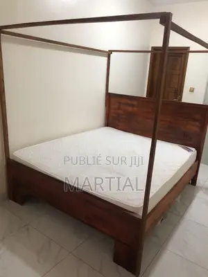 Lit Deux Places + Matelas Orthopédique