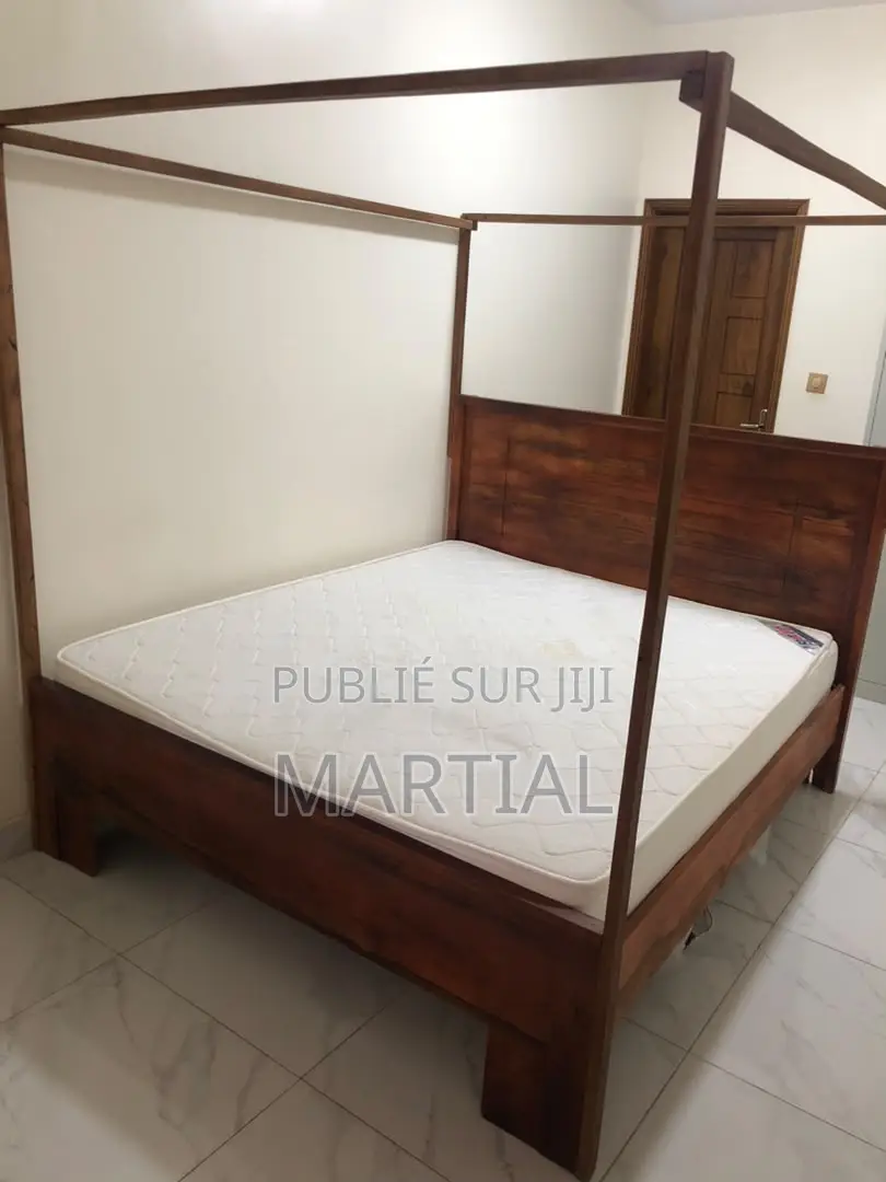 Lit Deux Places + Matelas Orthopédique