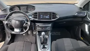 Peugeot 308 2016 Gris