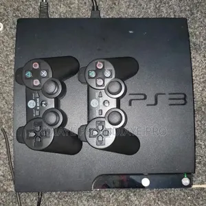 PS3 Slim Venant Complet Avec Des Jeux
