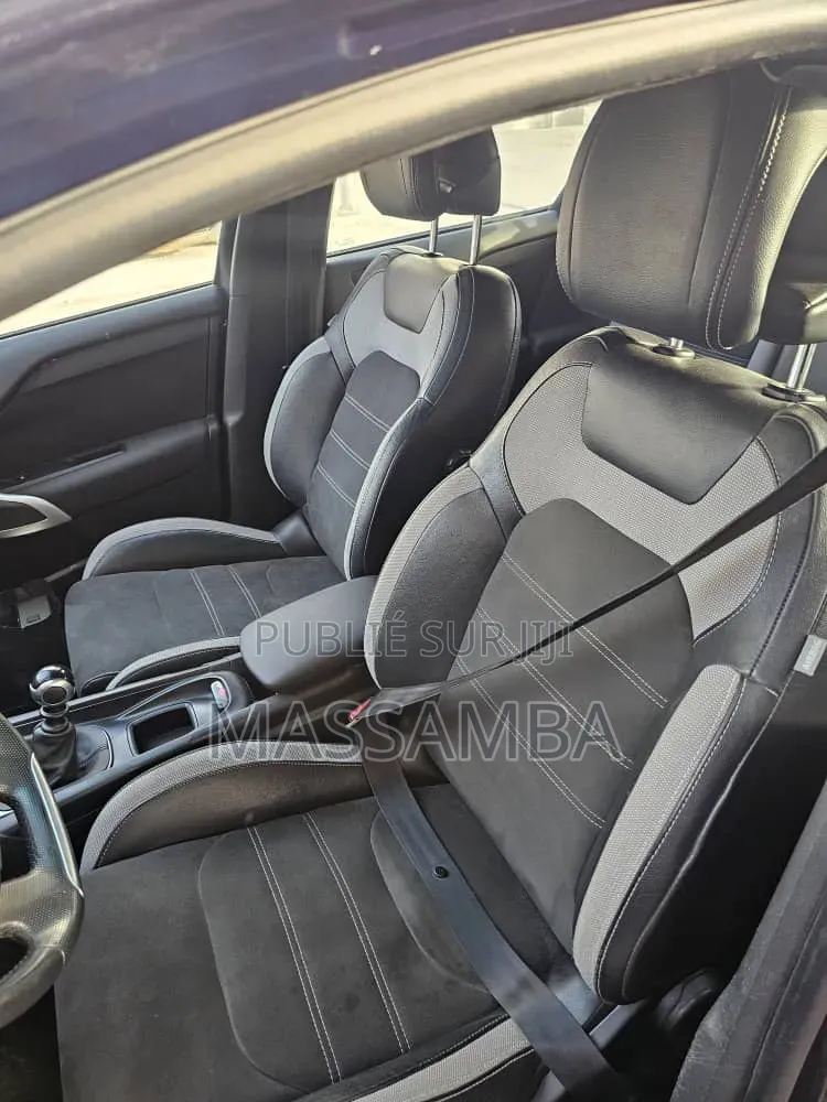 Citroen DS 4 2016 Noir Mat