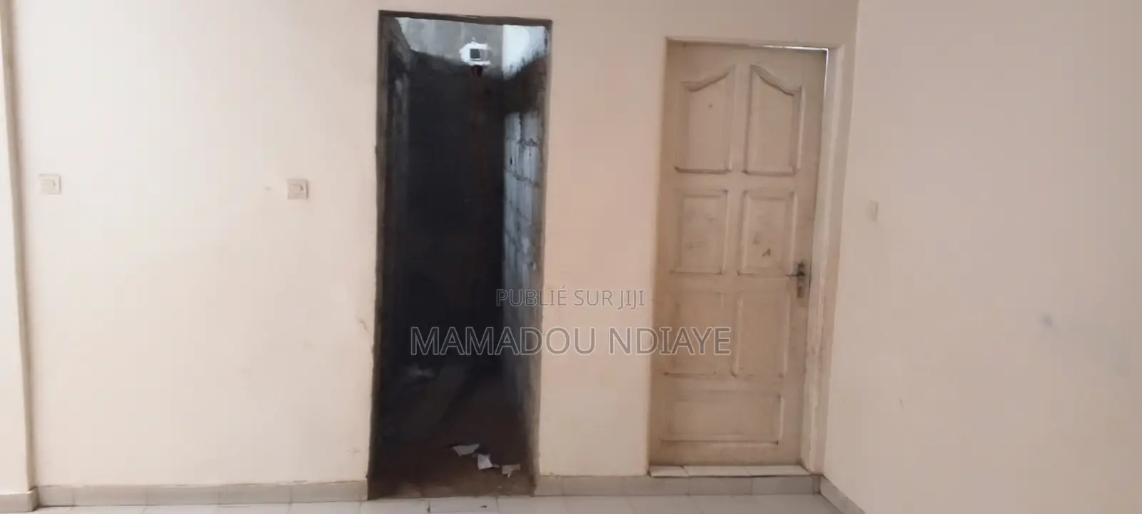 6chbre Villa dans R+2, Guediawaye à Vendre
