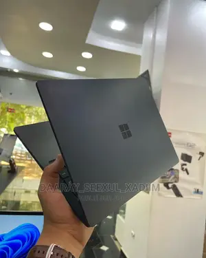 New Microsoft Surface Laptop 4 16GB Intel Core I7 SSD 512GB