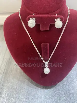 Collier ,Boucles D’oreilles,pendentif Et Bagues Pour Femme