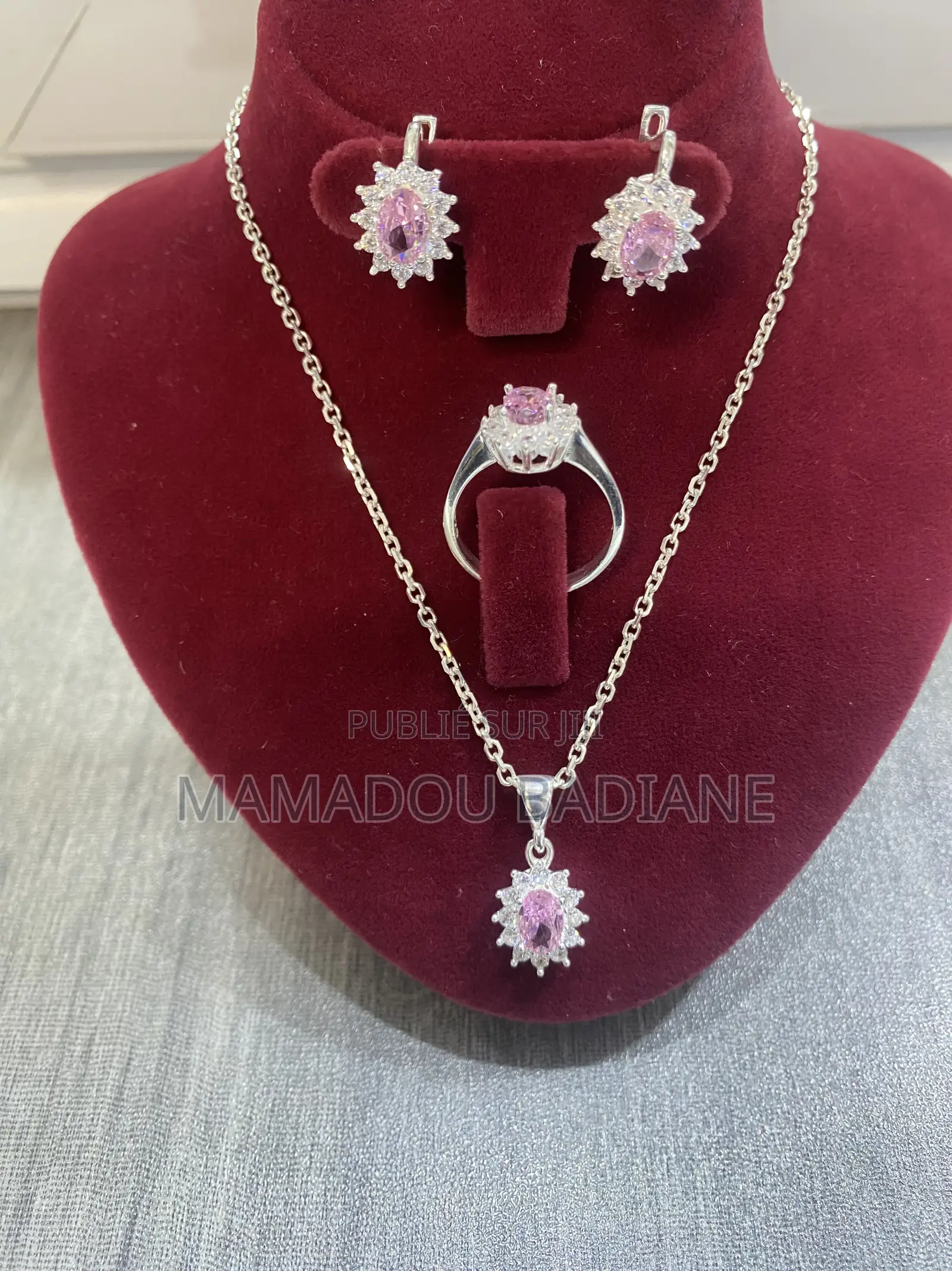 Collier ,Boucles D’oreilles,pendentif Et Bagues Pour Femme
