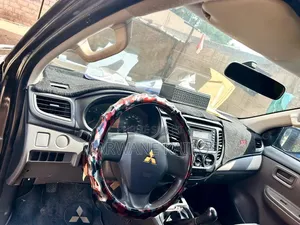 Mitsubishi L200 2017 Autre