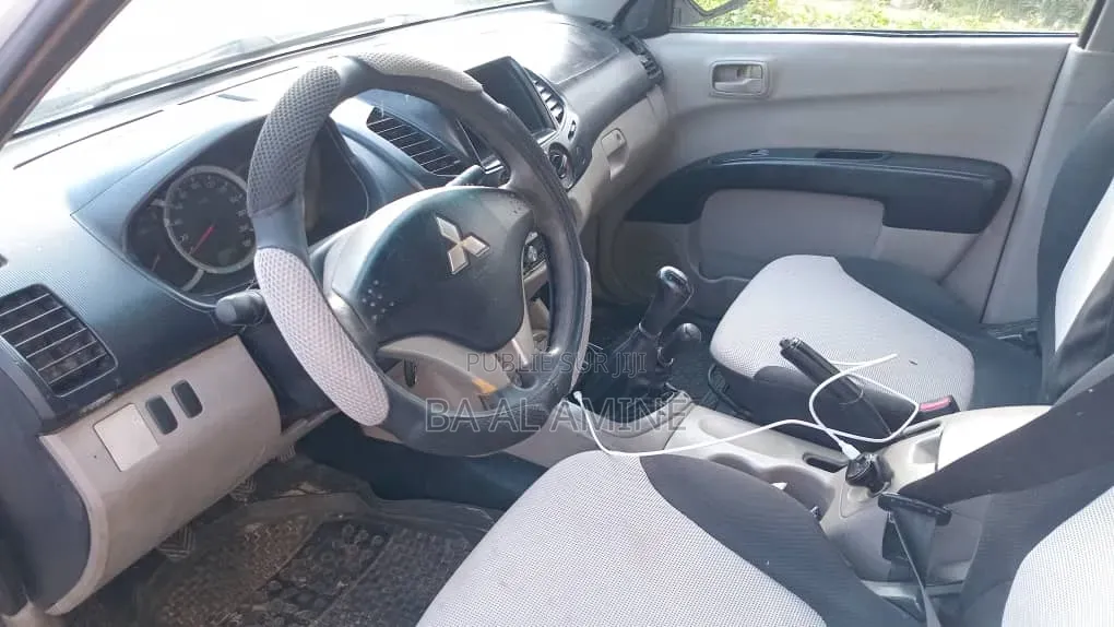 Mitsubishi L200 2015 Blanc