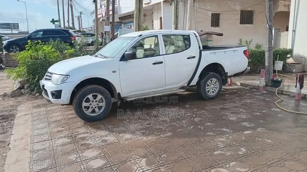 Mitsubishi L200 2015 Blanc