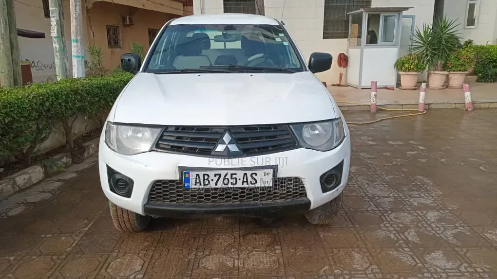 Mitsubishi L200 2015 Blanc
