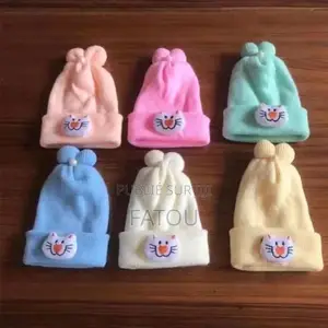Des Accessoires Pour Bébé (Coton Tige,tétine,souchette)