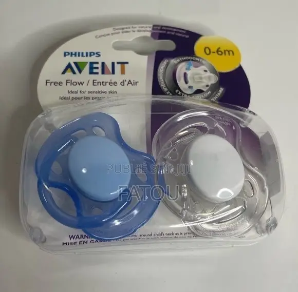 Des Accessoires Pour Bébé (Coton Tige,tétine,souchette)