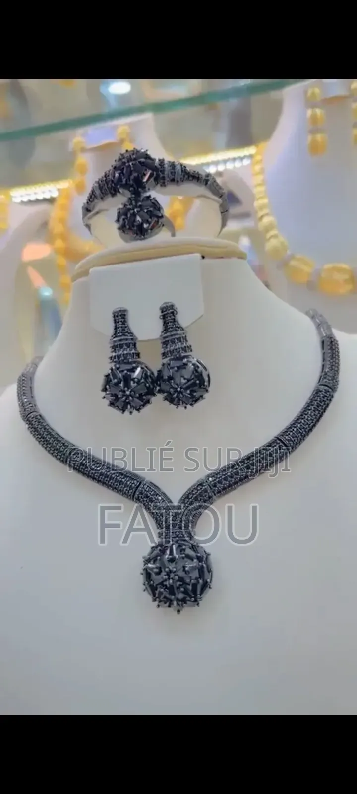 Des Bijoux