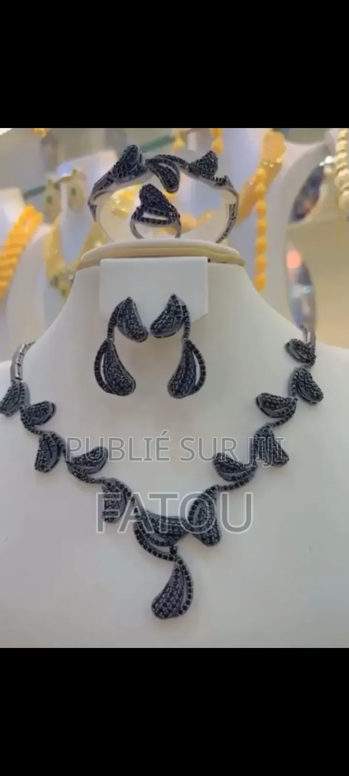 Des Bijoux