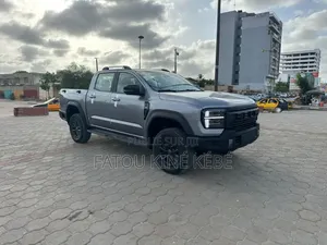 Nouveau Voiture 2025 Gris