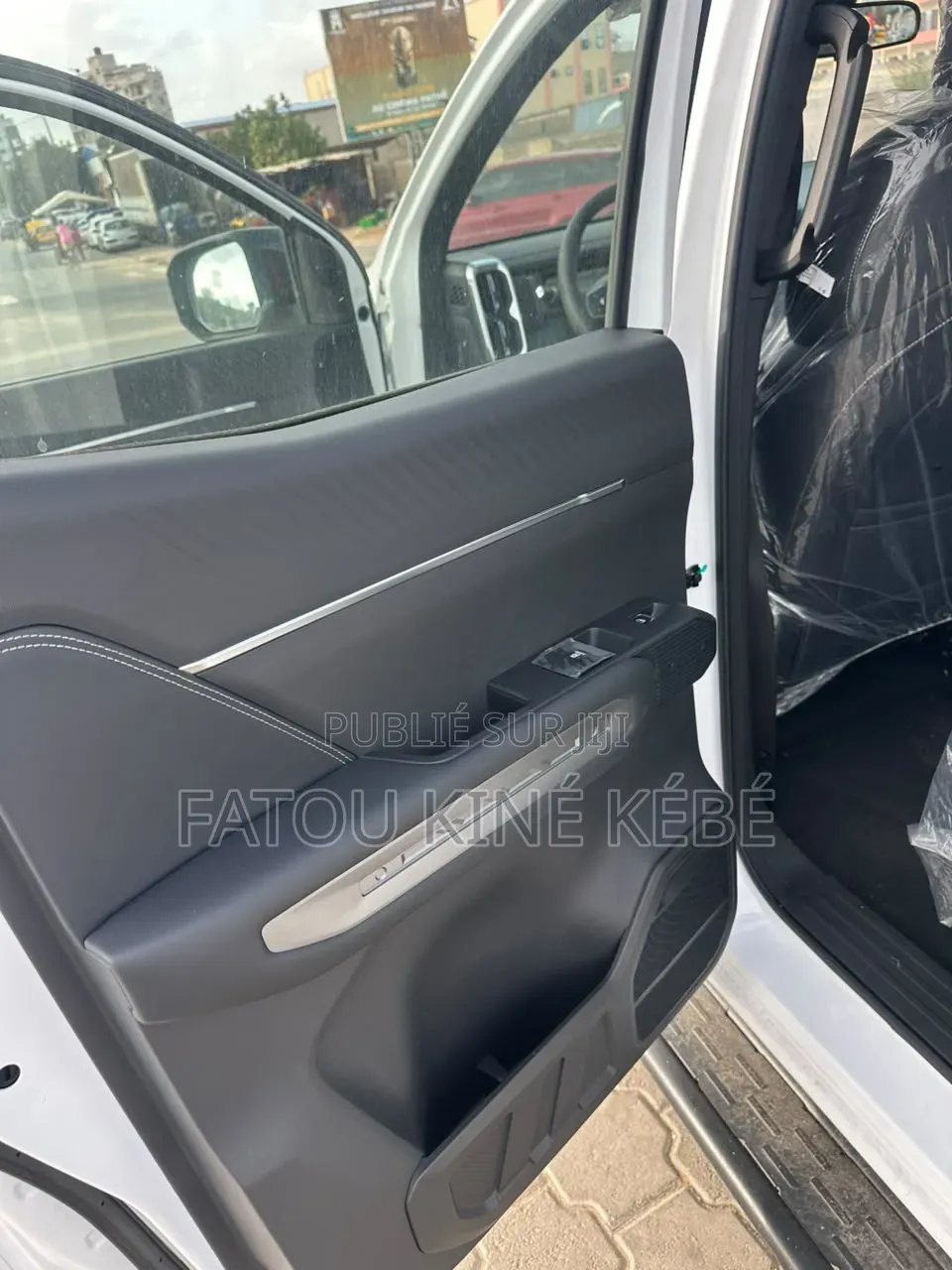 Nouveau Voiture 2025 Gris