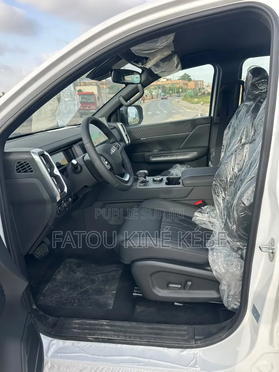 Nouveau Voiture 2025 Gris