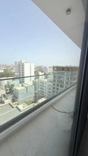 4chbre Villa dans Aparament À Vendre, Dakar Plateau à Vendre
