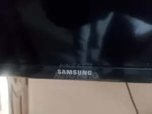 Deux Télévision À Vendre