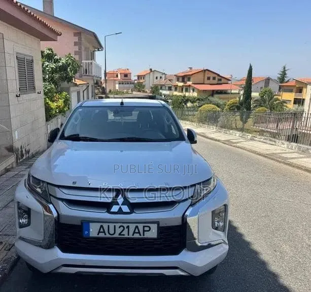 Mitsubishi L200 2022 Blanc