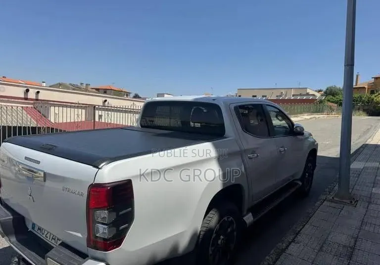 Mitsubishi L200 2022 Blanc