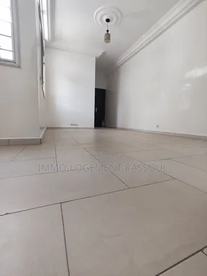 1chbre Appartement dans , Yoff à Louer