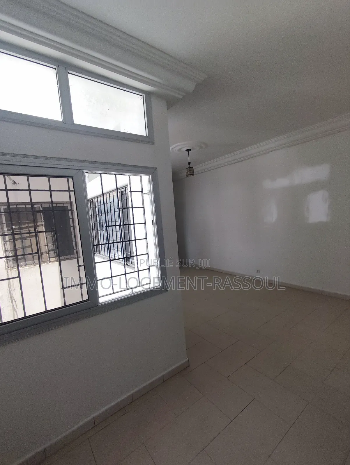 1chbre Appartement dans , Yoff à Louer