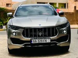 Maserati Levante 2017 Gris