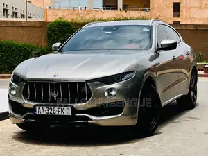 Maserati Levante 2017 Gris