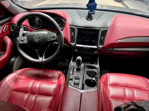 Maserati Levante 2017 Gris