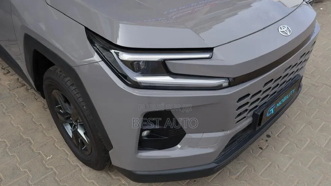 Toyota RAV4 2026 Gris